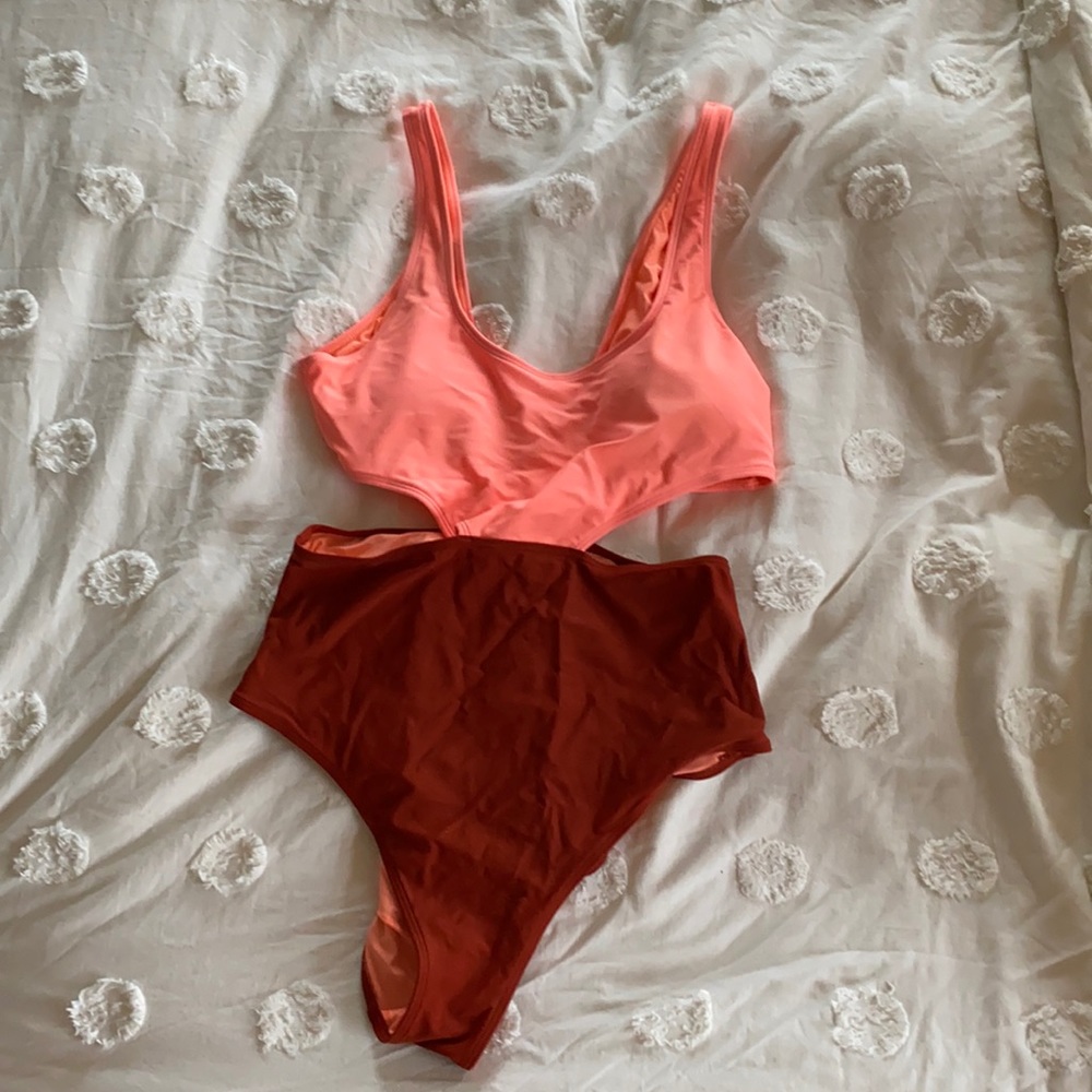 Aerie Cut-out One Piece swimsuit